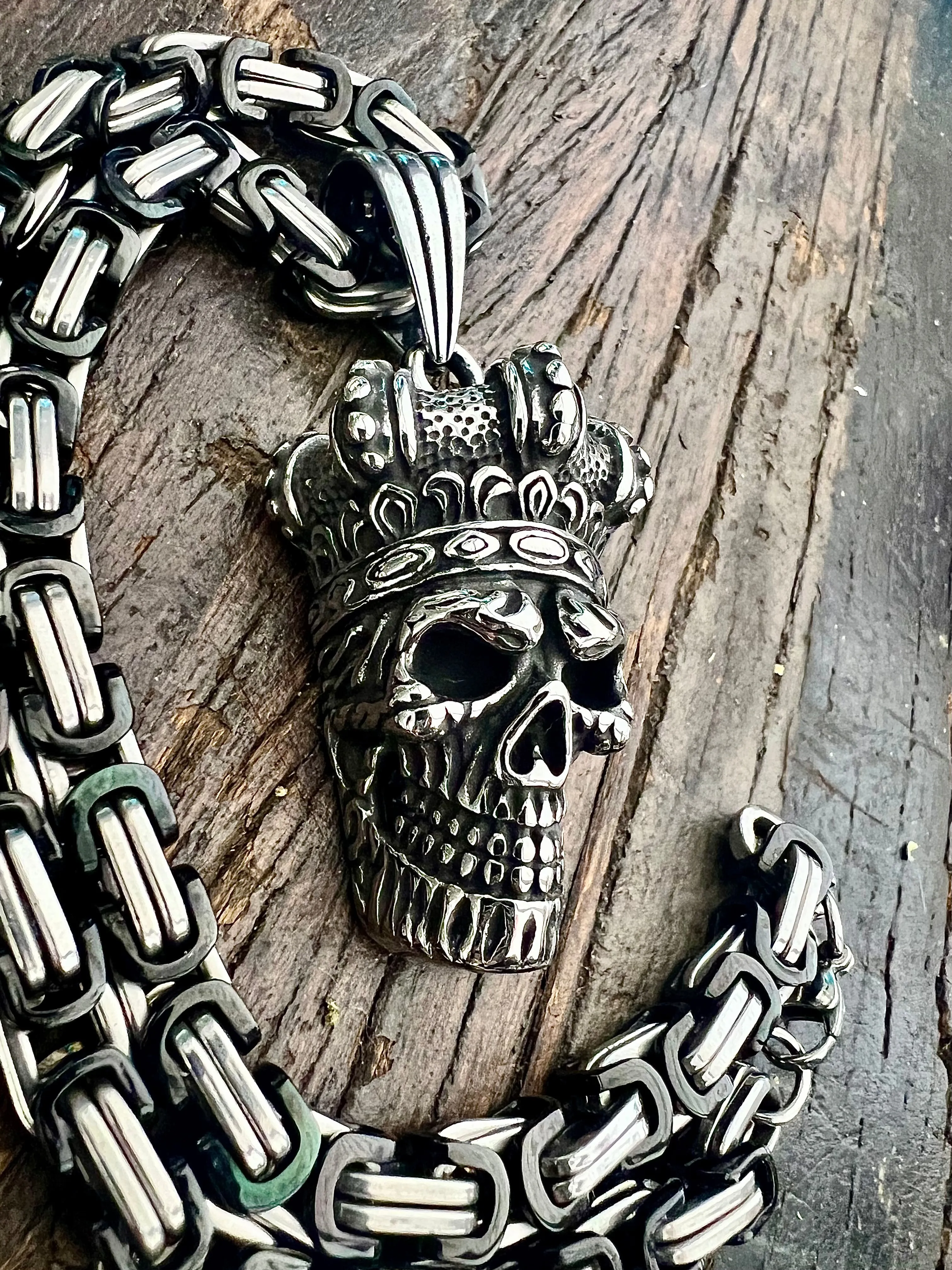 Bone Crusher - Joker Skull Pendant - Necklace (840)