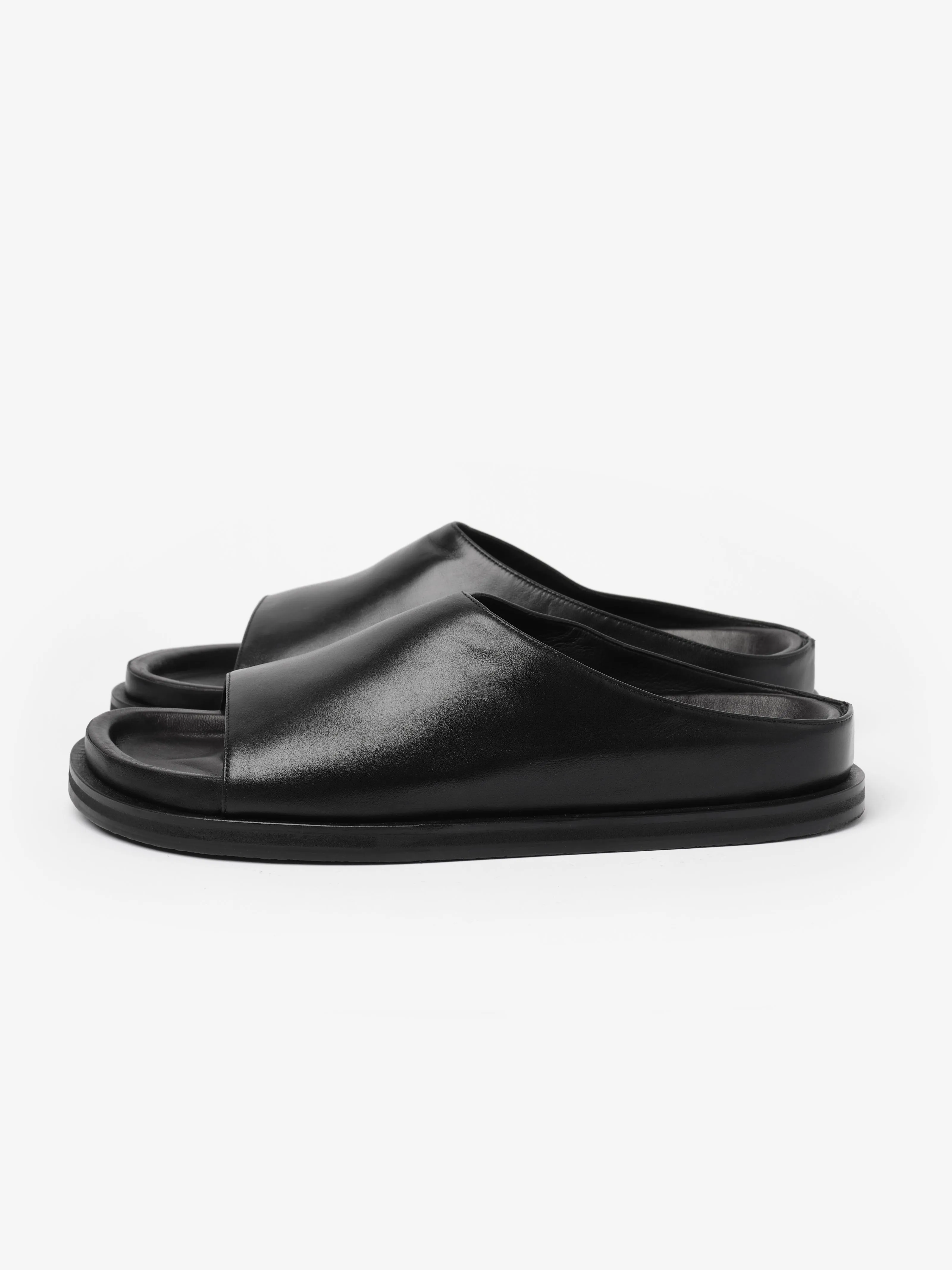 Men's Spring Sandal in Black