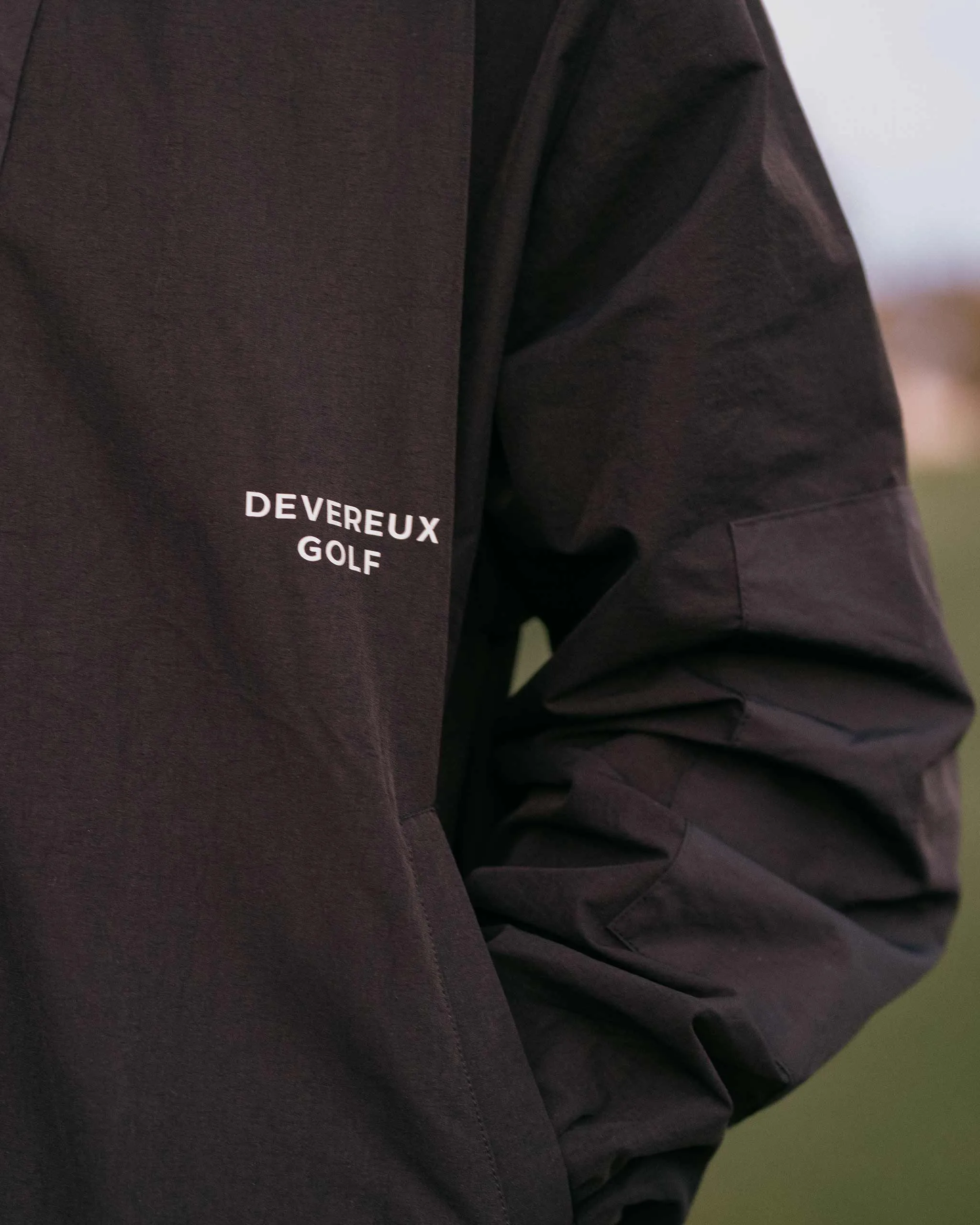 Runner Windbreaker - Black