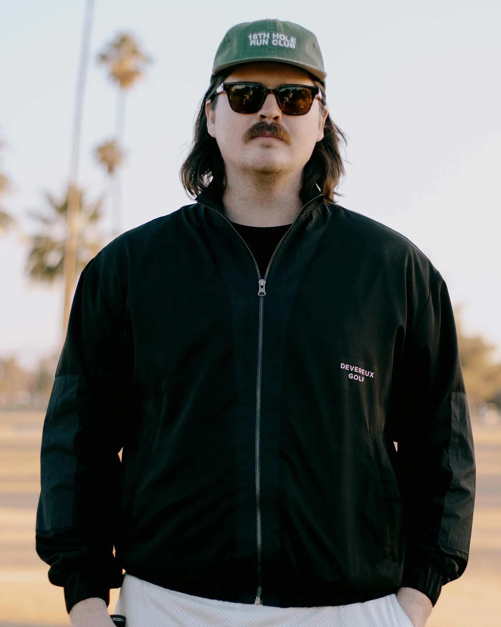 Runner Windbreaker - Black